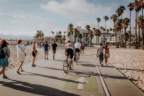 inexpensive things to do in la area